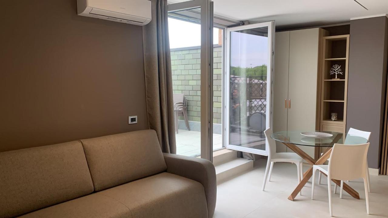 Appartamento R39 Attic With Terrace And Private Parking Milano Esterno foto