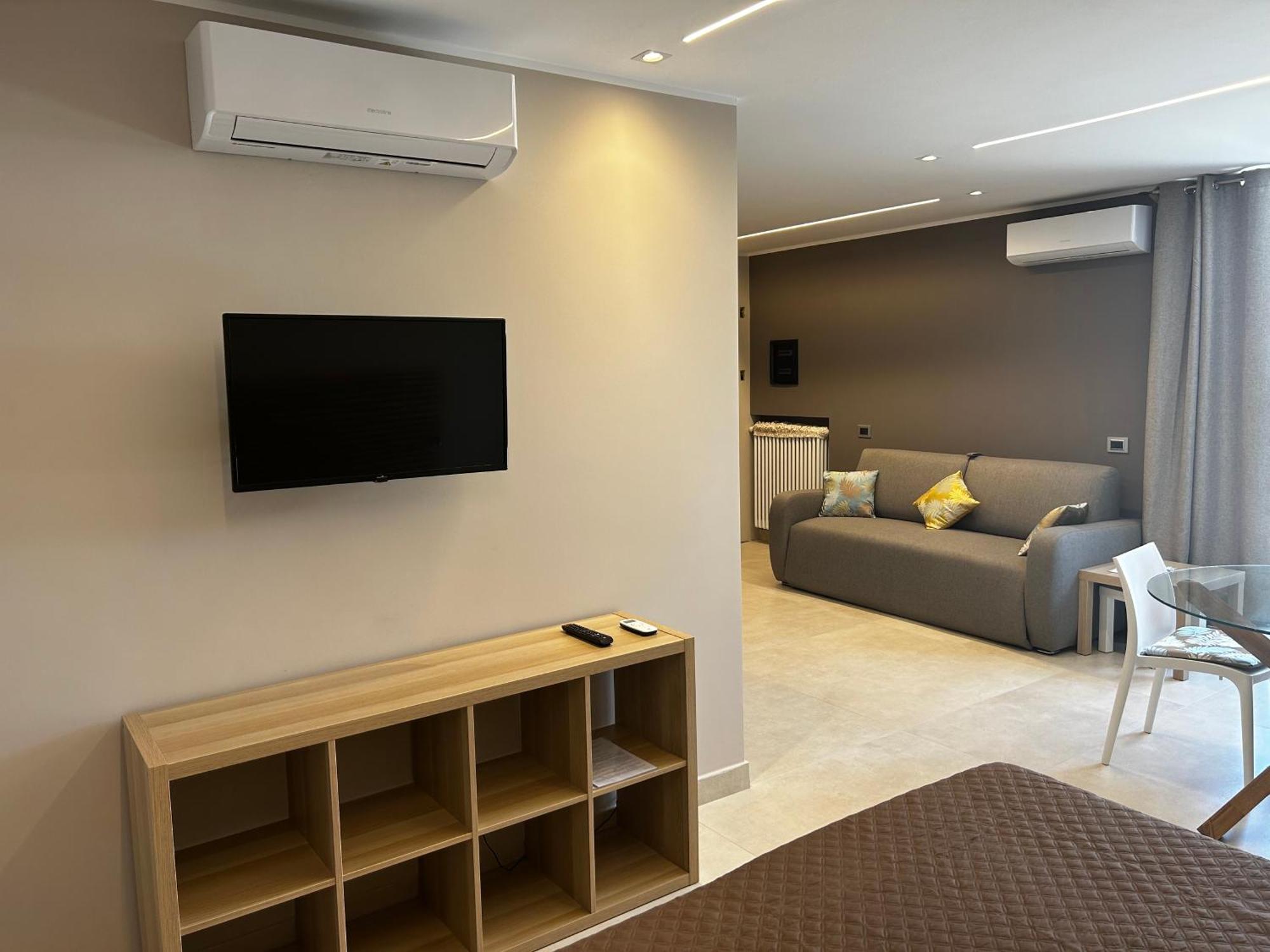 Appartamento R39 Attic With Terrace And Private Parking Milano Esterno foto